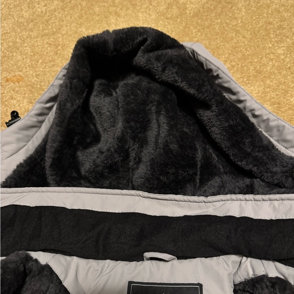 Women's Gray Ski Jacket with Hood - Picture 4 of 7